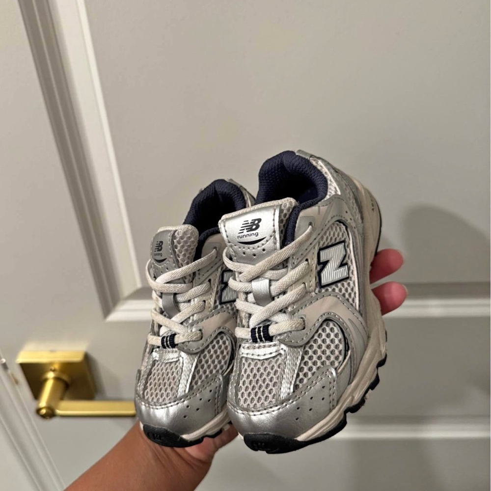 New Balance Silver and Black Sneakers with Chunky Design